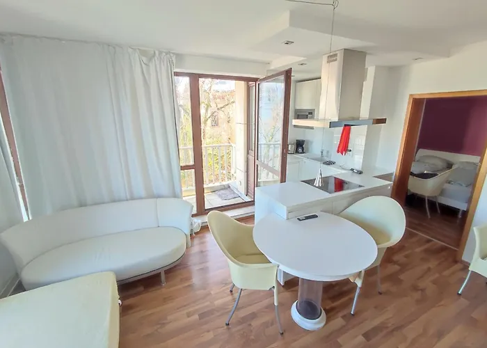 Workation Elegant, Suite, Swimming Pool